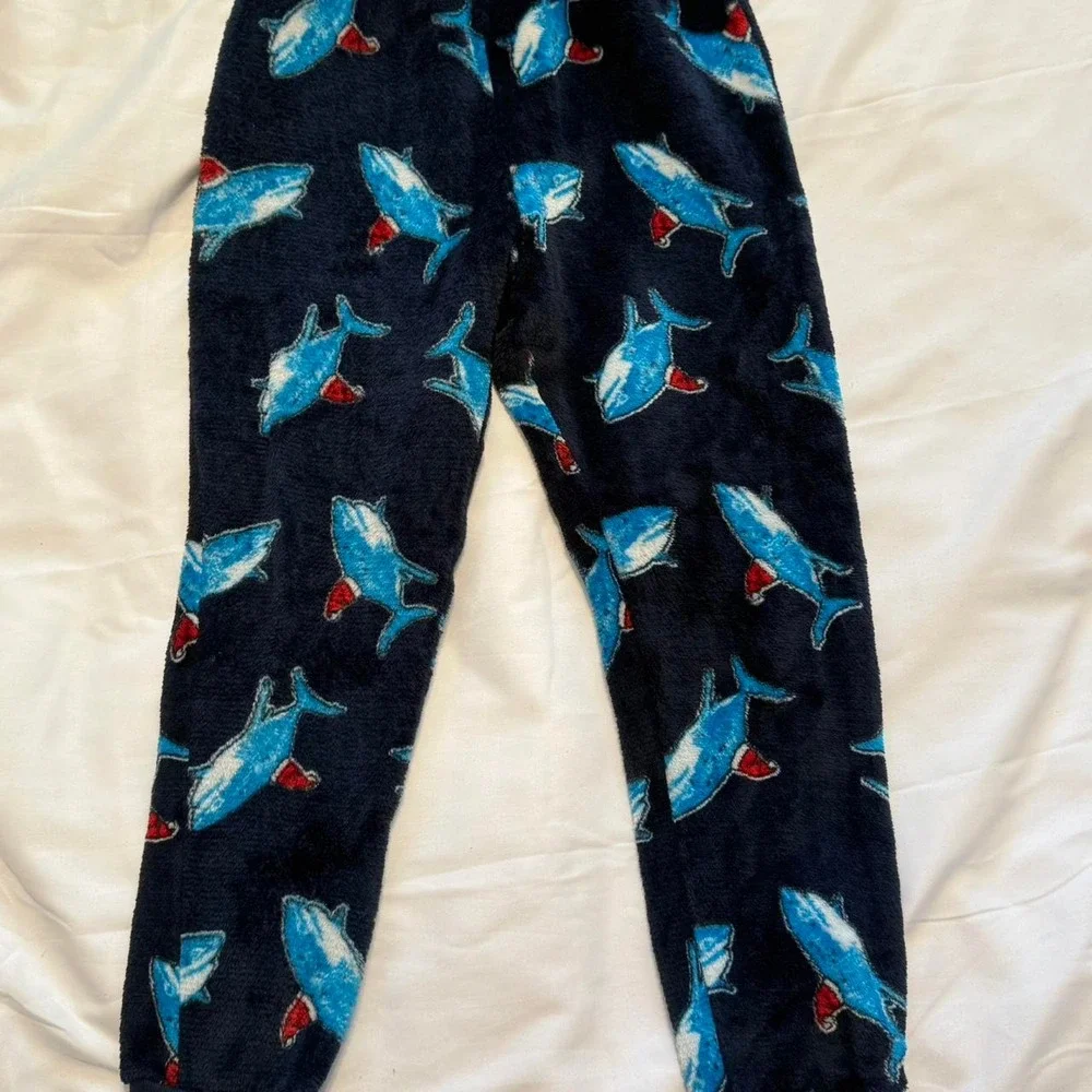 Holiday time boys 6/7 blue shark with Santa hat fuzzy pajama pants